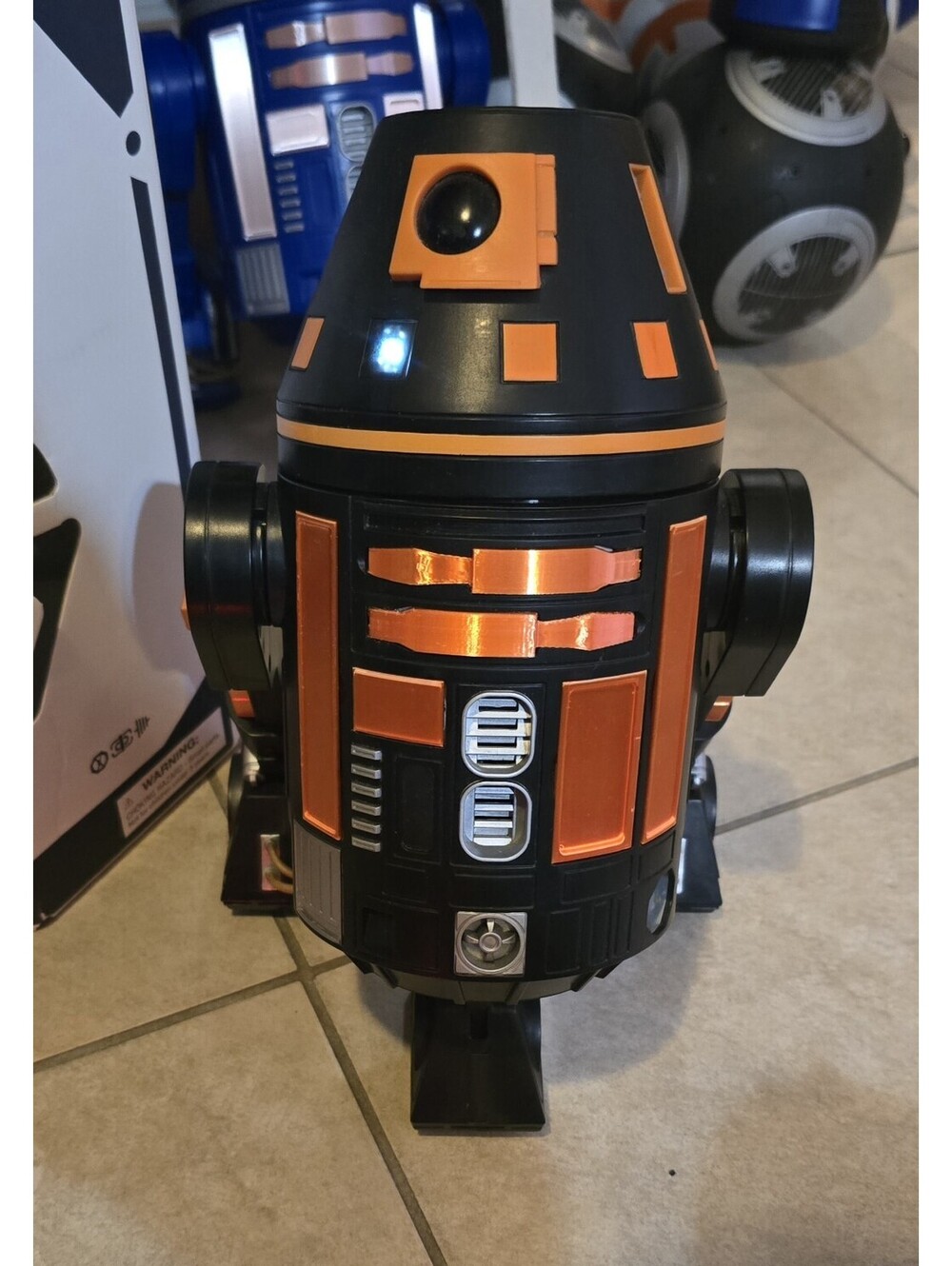 Disney Parks Star Wars Galaxy's Edge Droid Depot R2 Series w/RO Dome Working